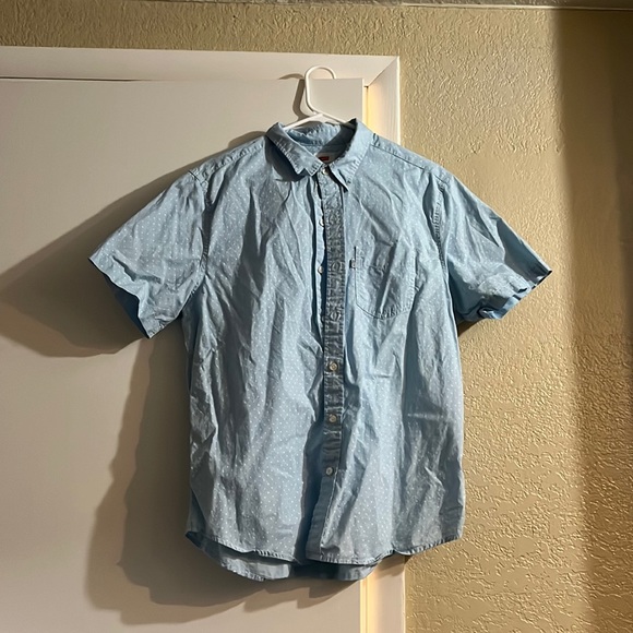 Levi’s button down - Picture 1 of 1